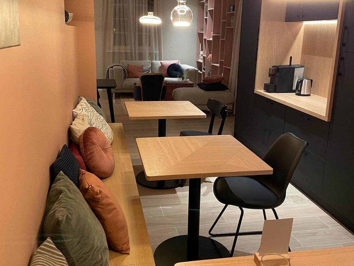 B&B Maris Logies Хаселт Екстериор снимка